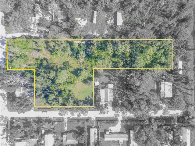 204  Santa Cruz  ST, North Fort Myers, FL 33903
