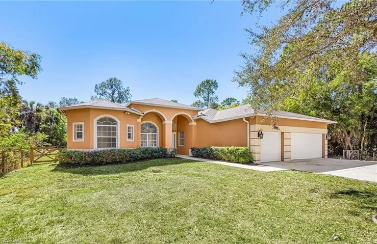 1440  16th NE AVE, Naples, FL 34120