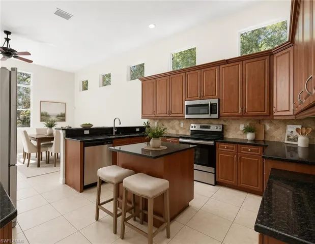 1440  16th NE AVE, Naples, FL 34120