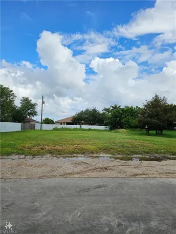1425 Ne 7th Ave, Cape Coral Fl 33909