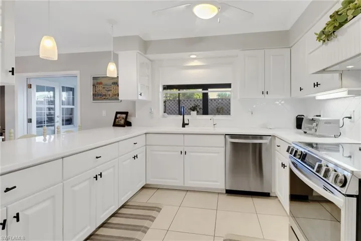 1224 SE 6th  TER, Cape Coral, FL 33990