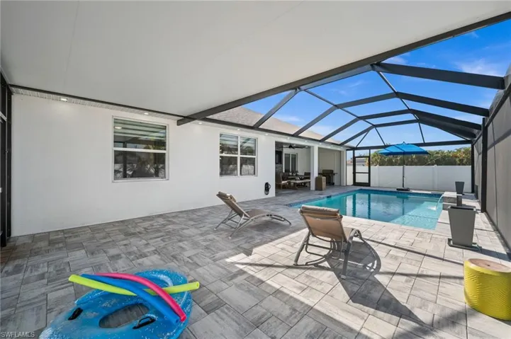 1017 15th Ter, Cape Coral, Florida 33993