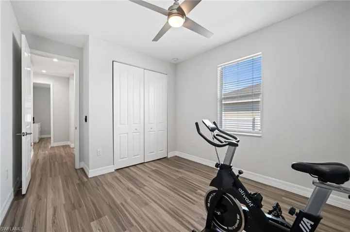 1017 15th Ter, Cape Coral, Florida 33993