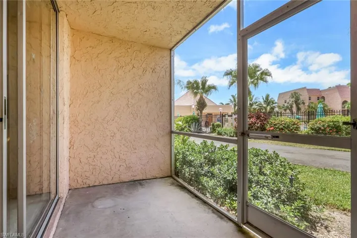 200 Forest Lakes Blvd 108, Naples, Florida 34105