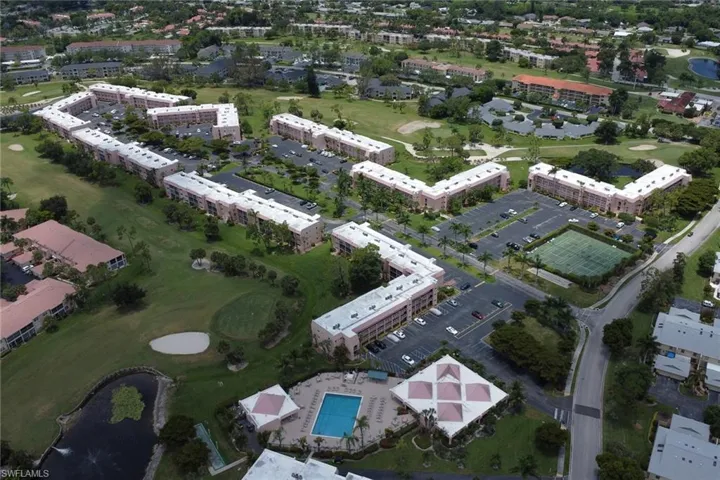 200 Forest Lakes Blvd 108, Naples, Florida 34105