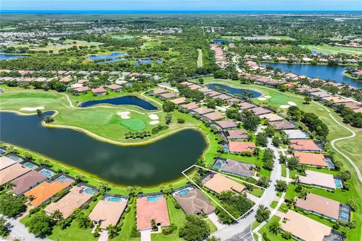 8793 Mustang Island Cir, Naples, Florida 34113
