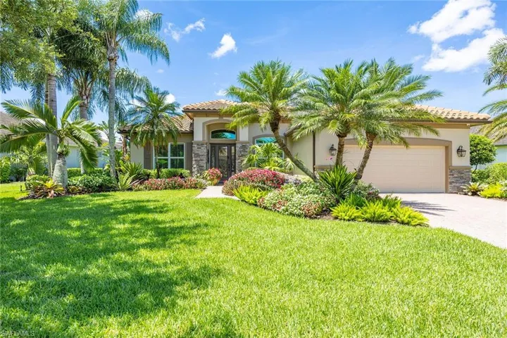 8793 Mustang Island Cir, Naples, Florida 34113