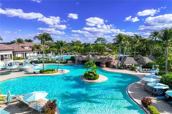 8793 Mustang Island Cir, Naples, Florida 34113
