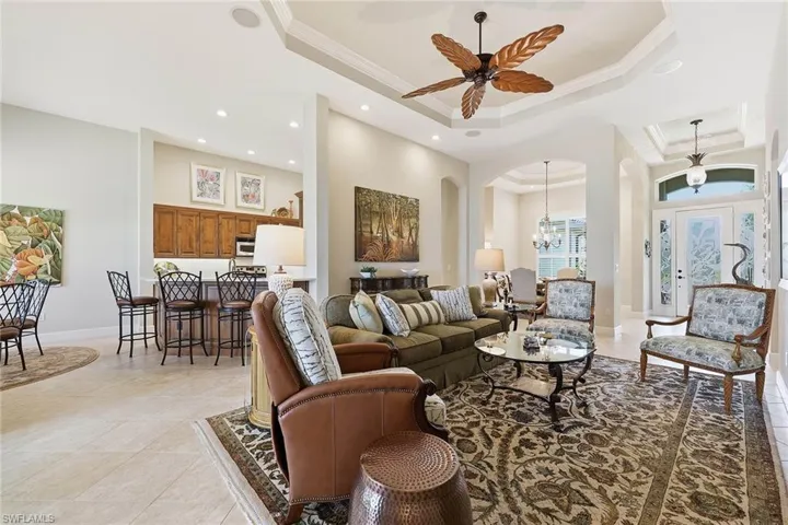 8793 Mustang Island Cir, Naples, Florida 34113