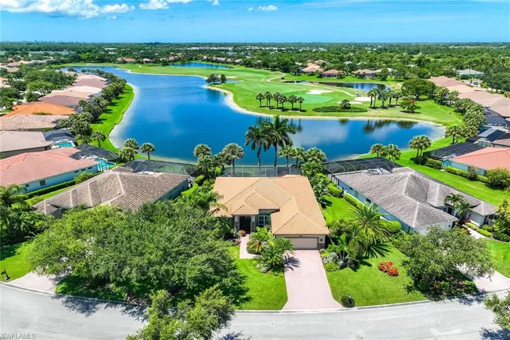 8793 Mustang Island Cir, Naples, Florida 34113