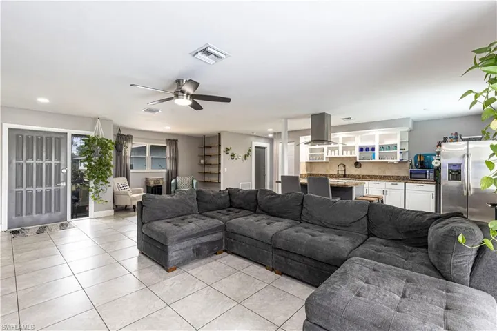 Living Room/Dining Room