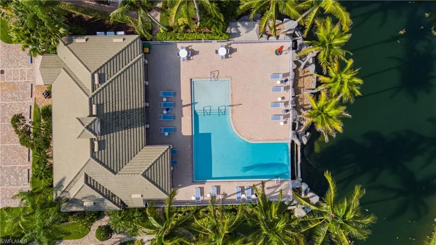 Feather Sound private Pool and Clubhouse