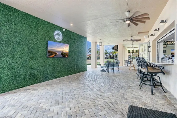 5693 Heron Ln 508, Naples, Florida 34110