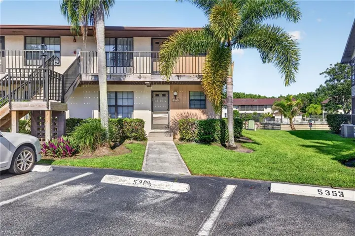 5365 Treetops Dr S206, Naples, Florida 34113