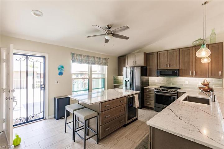 1953  Beach  PKWY, Cape Coral, FL 33904