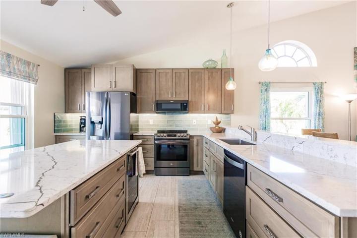 1953  Beach  PKWY, Cape Coral, FL 33904