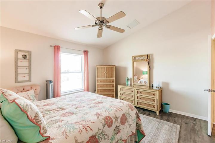 1953  Beach  PKWY, Cape Coral, FL 33904