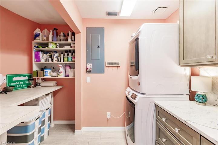1953  Beach  PKWY, Cape Coral, FL 33904