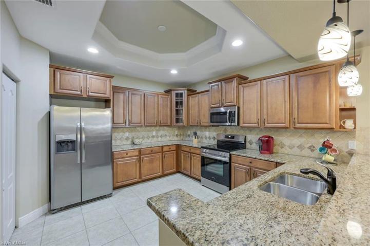 11075 St Roman WAY, BONITA SPRINGS FL 34135