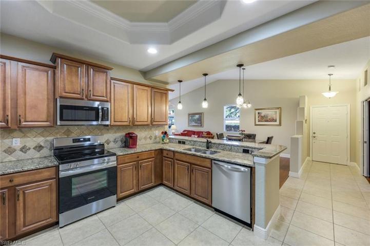 11075 St Roman WAY, BONITA SPRINGS FL 34135