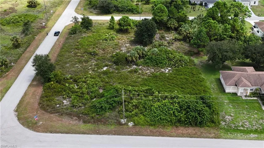 911 Martha Ave S, Lehigh Acres, Florida 33974