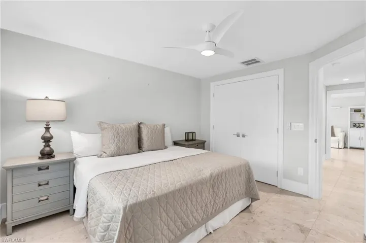 5000  West  BLVD, Naples, FL 34103