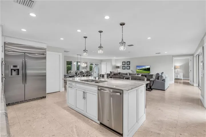 5000  West  BLVD, Naples, FL 34103