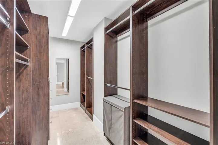 5000  West  BLVD, Naples, FL 34103
