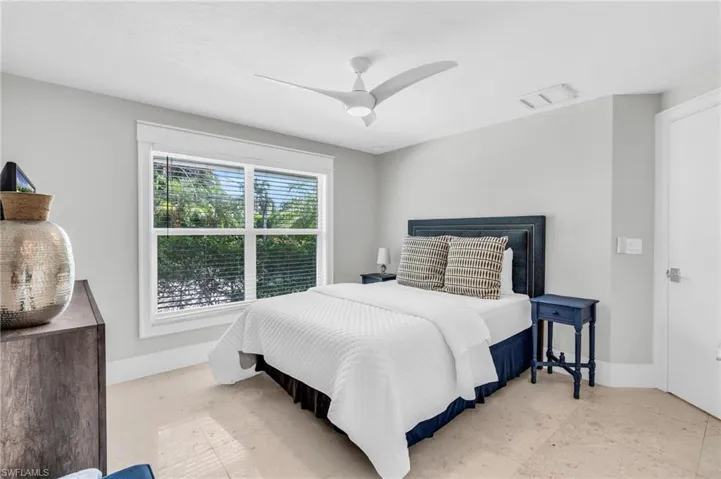 5000  West  BLVD, Naples, FL 34103