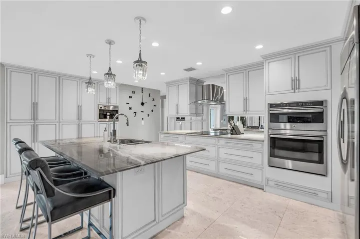 5000  West  BLVD, Naples, FL 34103