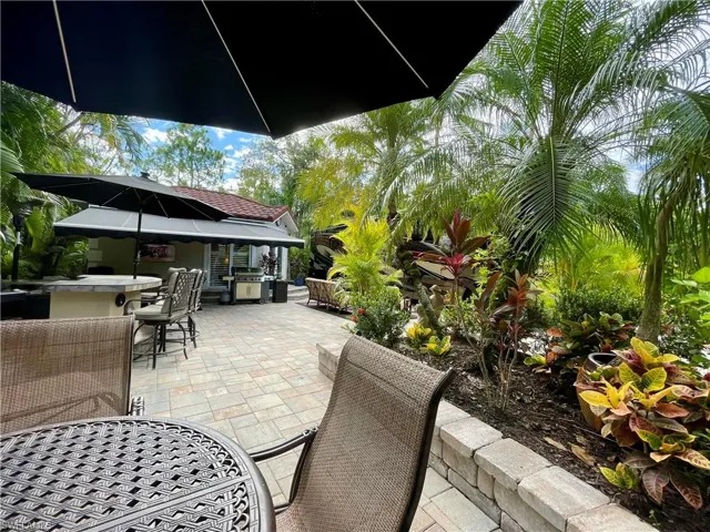 View of patio / terrace with area for grilling