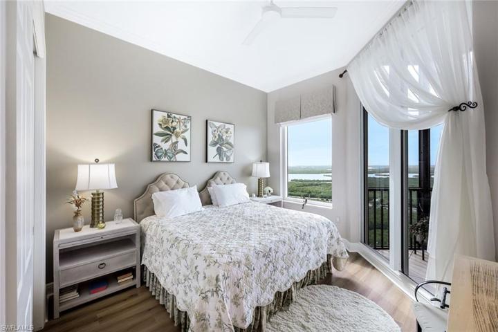 1065 Borghese LN # 2105, NAPLES FL 34114