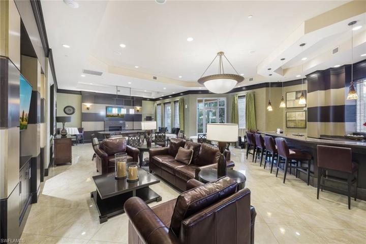 1065 Borghese LN # 2105, NAPLES FL 34114