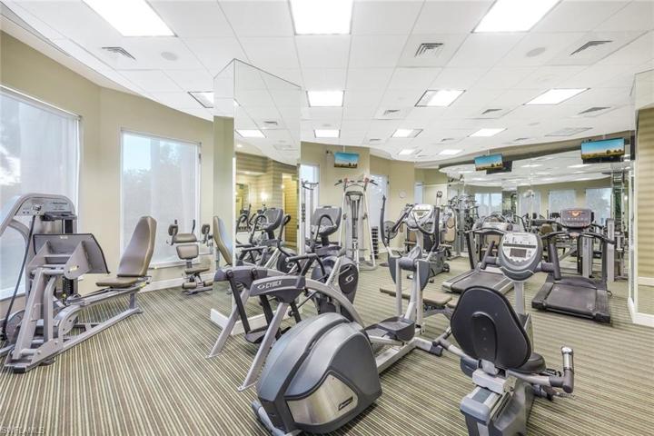 1065 Borghese LN # 2105, NAPLES FL 34114