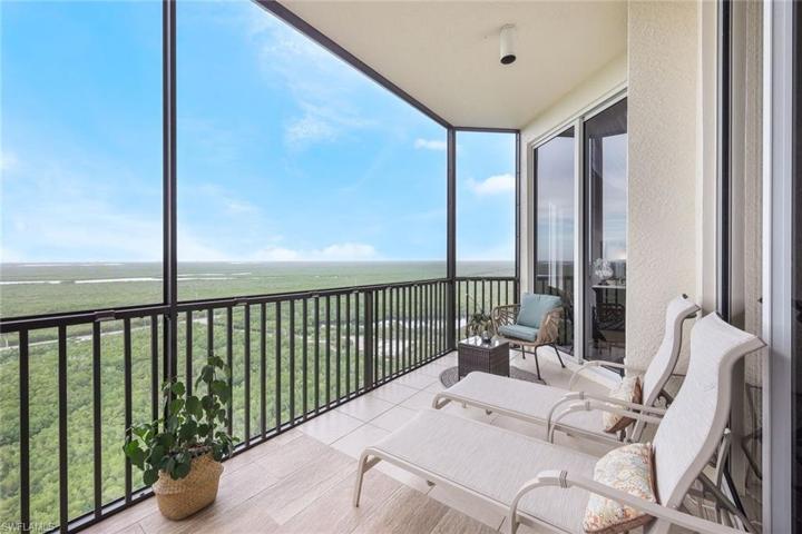 1065 Borghese LN # 2105, NAPLES FL 34114