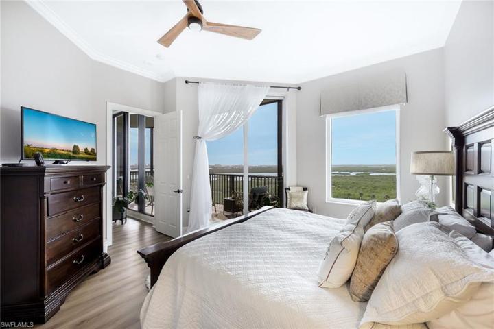 1065 Borghese LN # 2105, NAPLES FL 34114