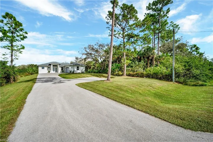 View of front of house with a front yard