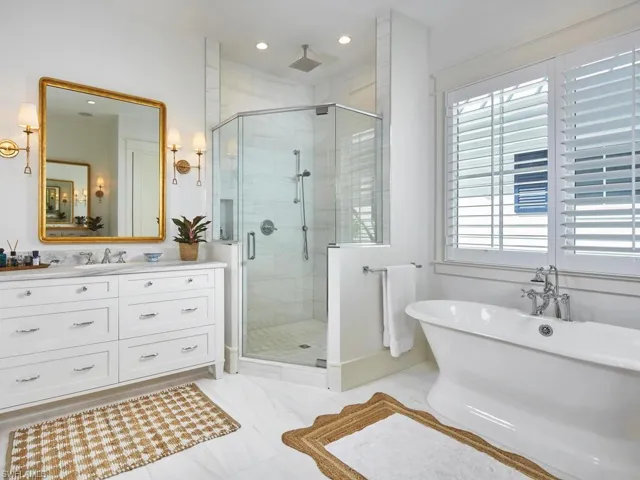 909 10th Ave S, Naples, Florida 34102