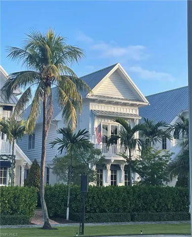 909 10th Ave S, Naples, Florida 34102