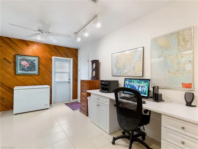 Bonus Room used as an Office/Laundry Room