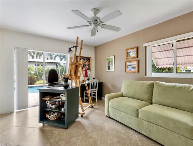 Guest Bedroom with sliders to the Lanai