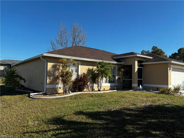 211 NW 14th TER, CAPE CORAL FL 33993