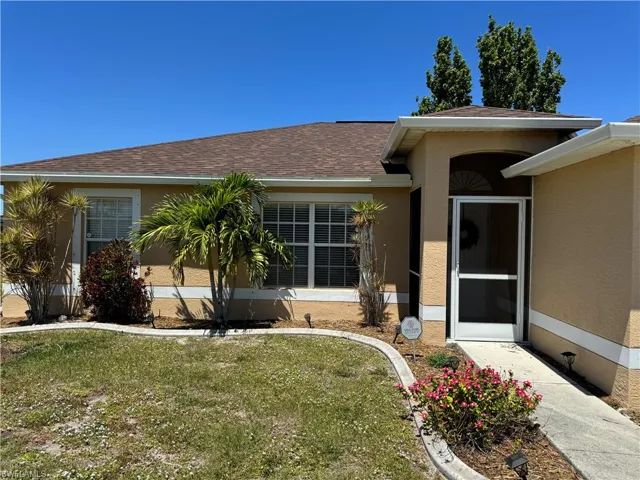 211 NW 14th TER, CAPE CORAL FL 33993