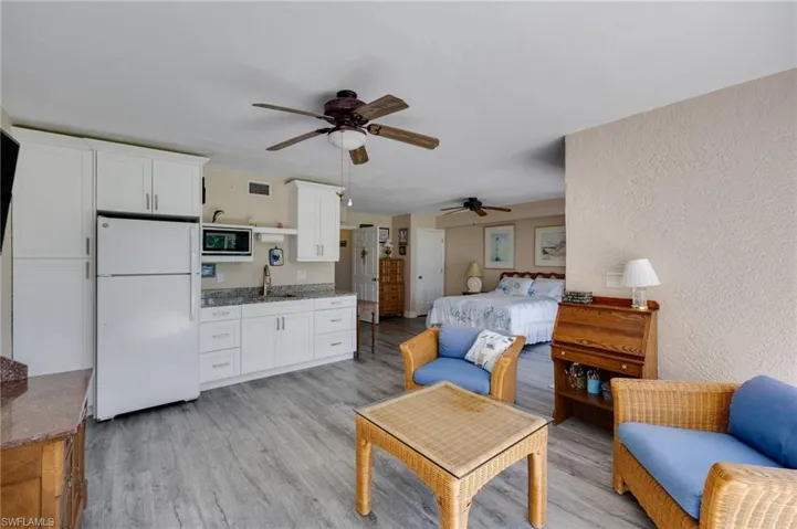 3593 Edgewood Ave, Fort Myers, Florida 33916