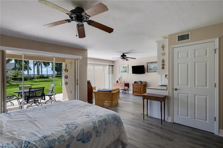 3593 Edgewood Ave, Fort Myers, Florida 33916
