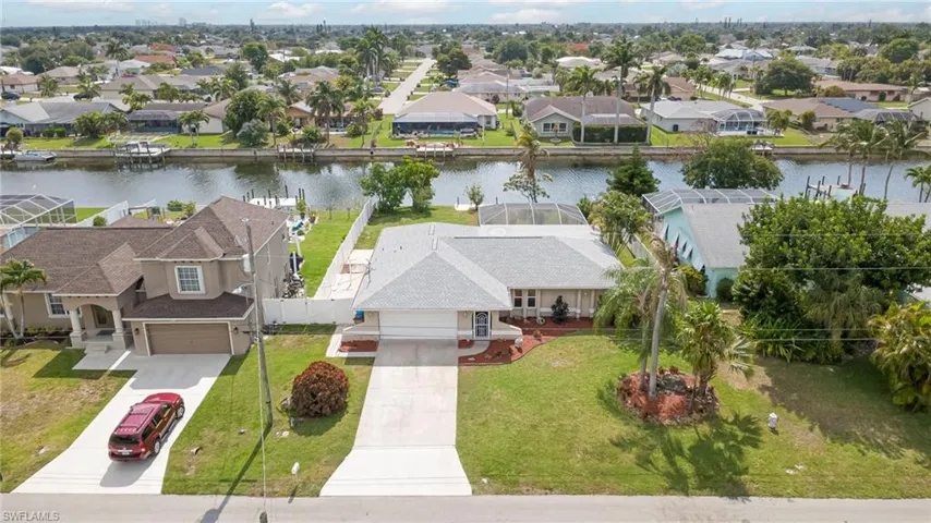 2301 SE 5th  CT, Cape Coral, FL 33990
