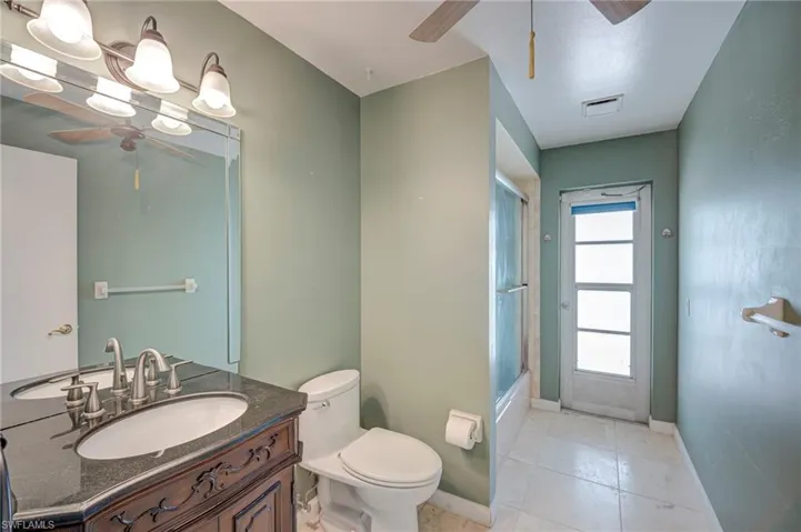 2301 Se 5th Ct, Cape Coral, Florida 33990