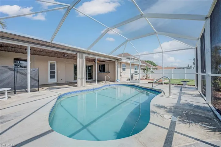 2301 Se 5th Ct, Cape Coral, Florida 33990