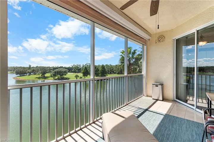 LAKE & GOLF VIEW TO ENJOY WITH FLORIDA BLUE SKIES! THIS IS TRULY PARADISE!