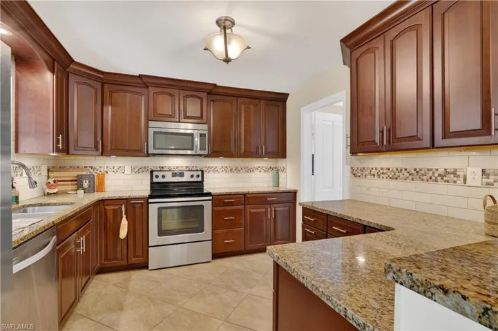 2741 Mcgregor Blvd, Fort Myers, Florida 33901